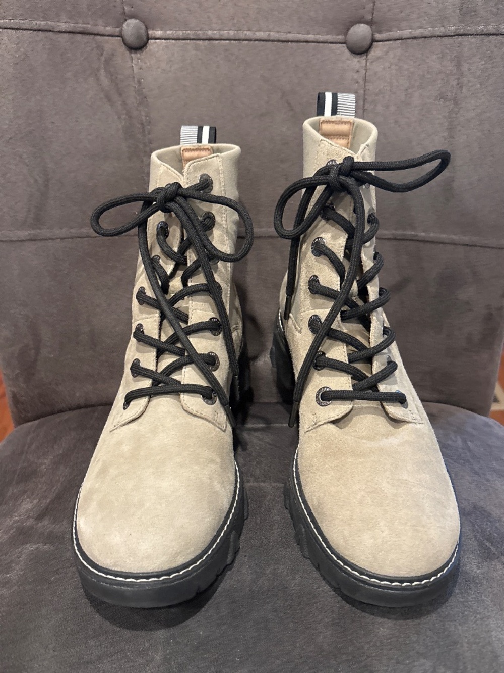 Dr Scholl’s Hudson Beige Suede Lace Up Boots Size 8